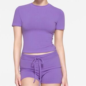 SKIMS Cotton Jersey Ultra Violet Short Sleeve T-shirt Purple M